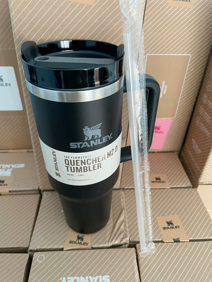 🥤 Stanley Cup Quencher H2.0 FlowState™ — 1,18 L